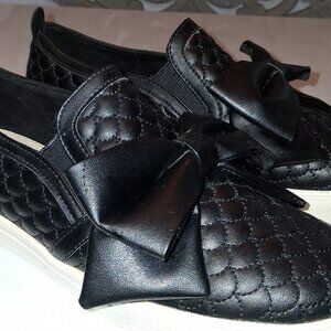 Sketchers Buscemi Black Quilted Bow Memory Foam Thick Sole 7 Slip On Sneakers